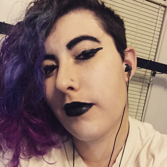 Meet your Posher, Alister - Picture 2 of 3